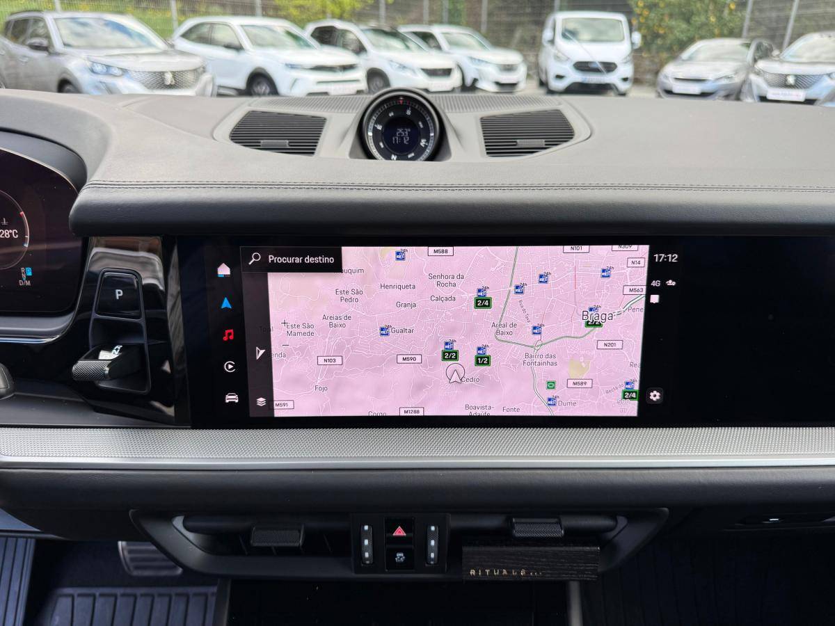 porsche-cayenne-2024-hibrido-a-gasolina-2995cc