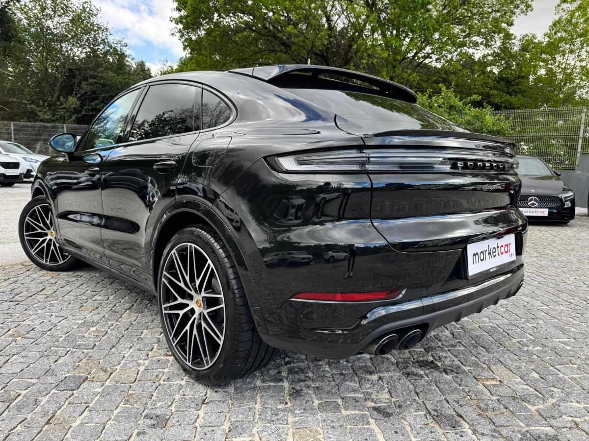 porsche-cayenne-2024-hibrido-a-gasolina-2995cc