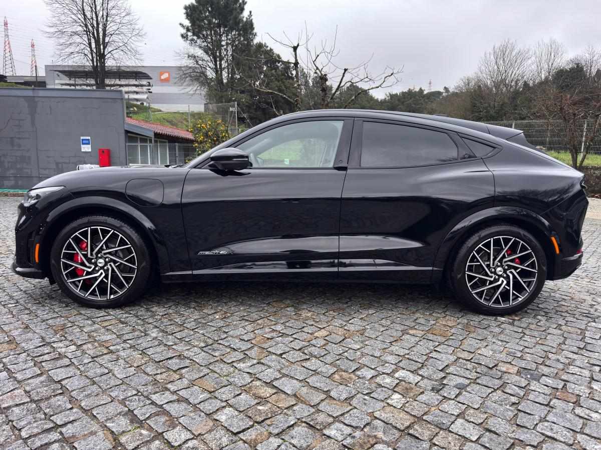 ford-mustang-2022-eletrico-0cc