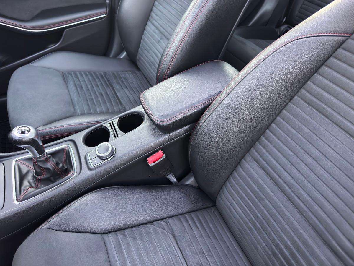 mercedes-benz-gla-2015-diesel-2143cc