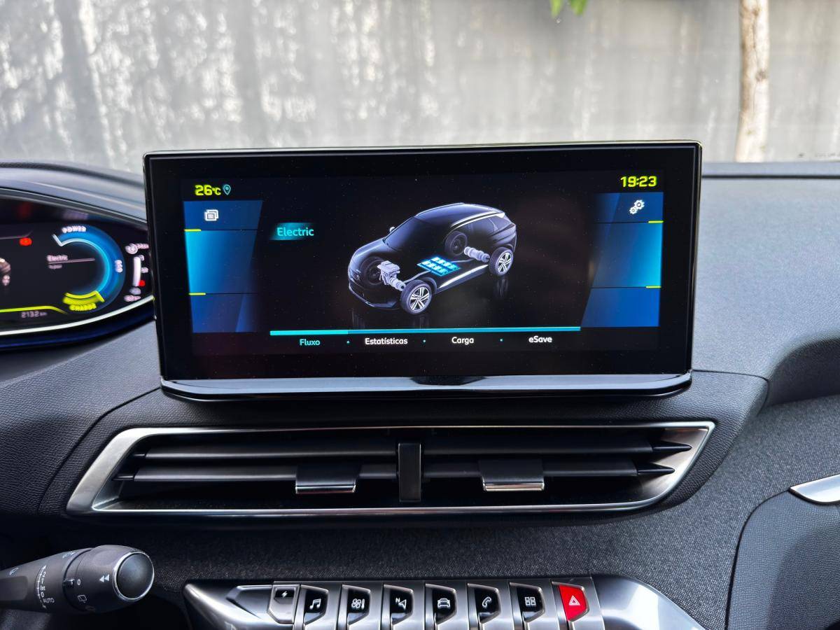peugeot-3008-2023-hibrido-a-gasolina-1598cc