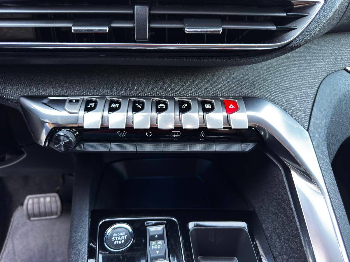 peugeot-3008-2023-hibrido-a-gasolina-1598cc