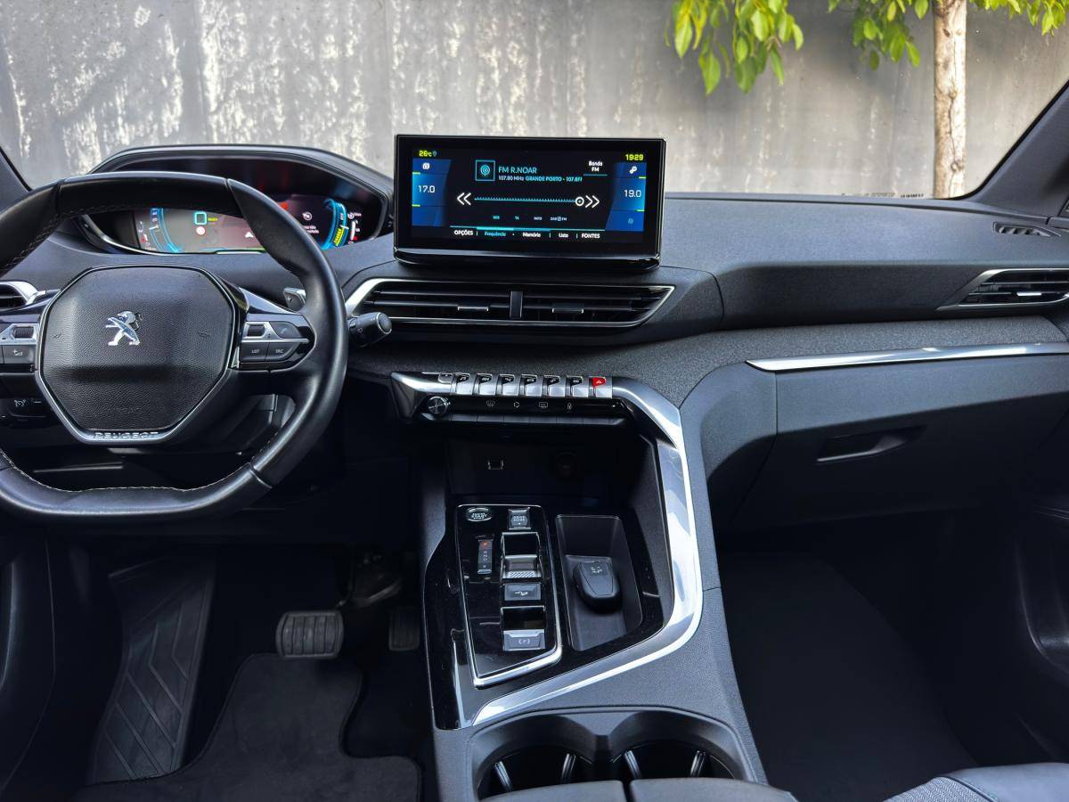 peugeot-3008-2023-hibrido-a-gasolina-1598cc