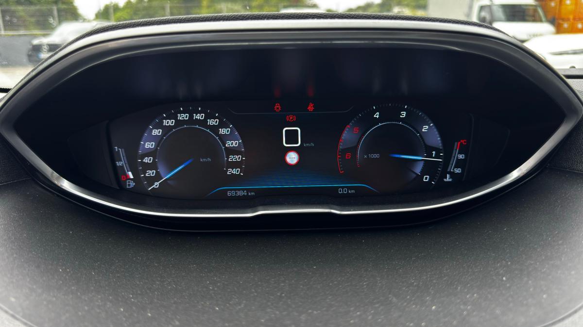 peugeot-3008-2018-diesel-1499cc