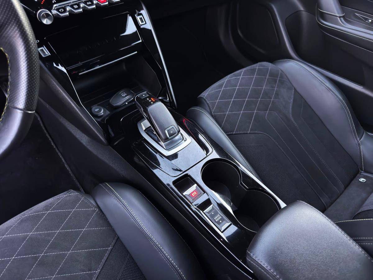 peugeot-2008-2021-gasolina-1199cc