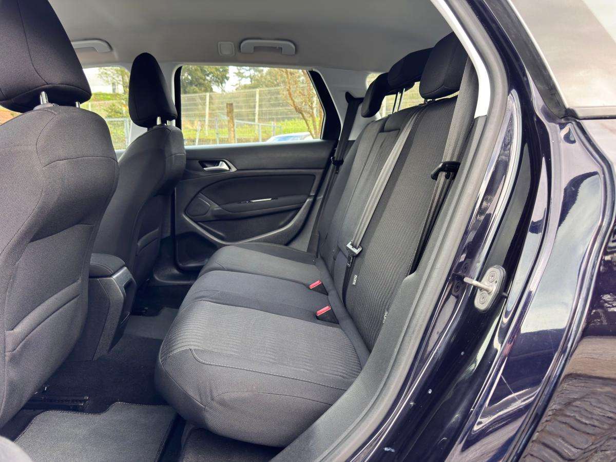peugeot-308-sw-2015-diesel-1560cc