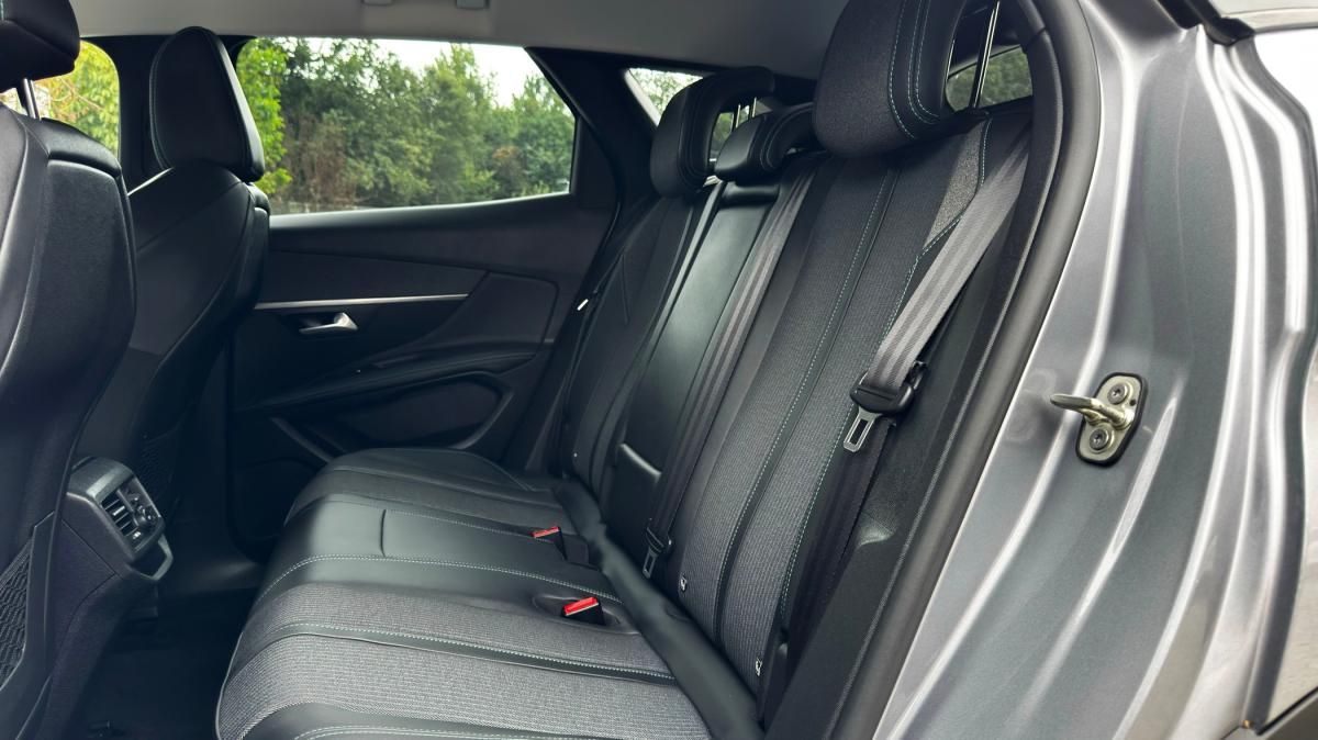 peugeot-3008-2021-hibrido-a-gasolina-1598cc