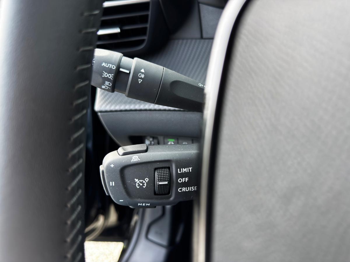 peugeot-208-2023-eletrico-0cc