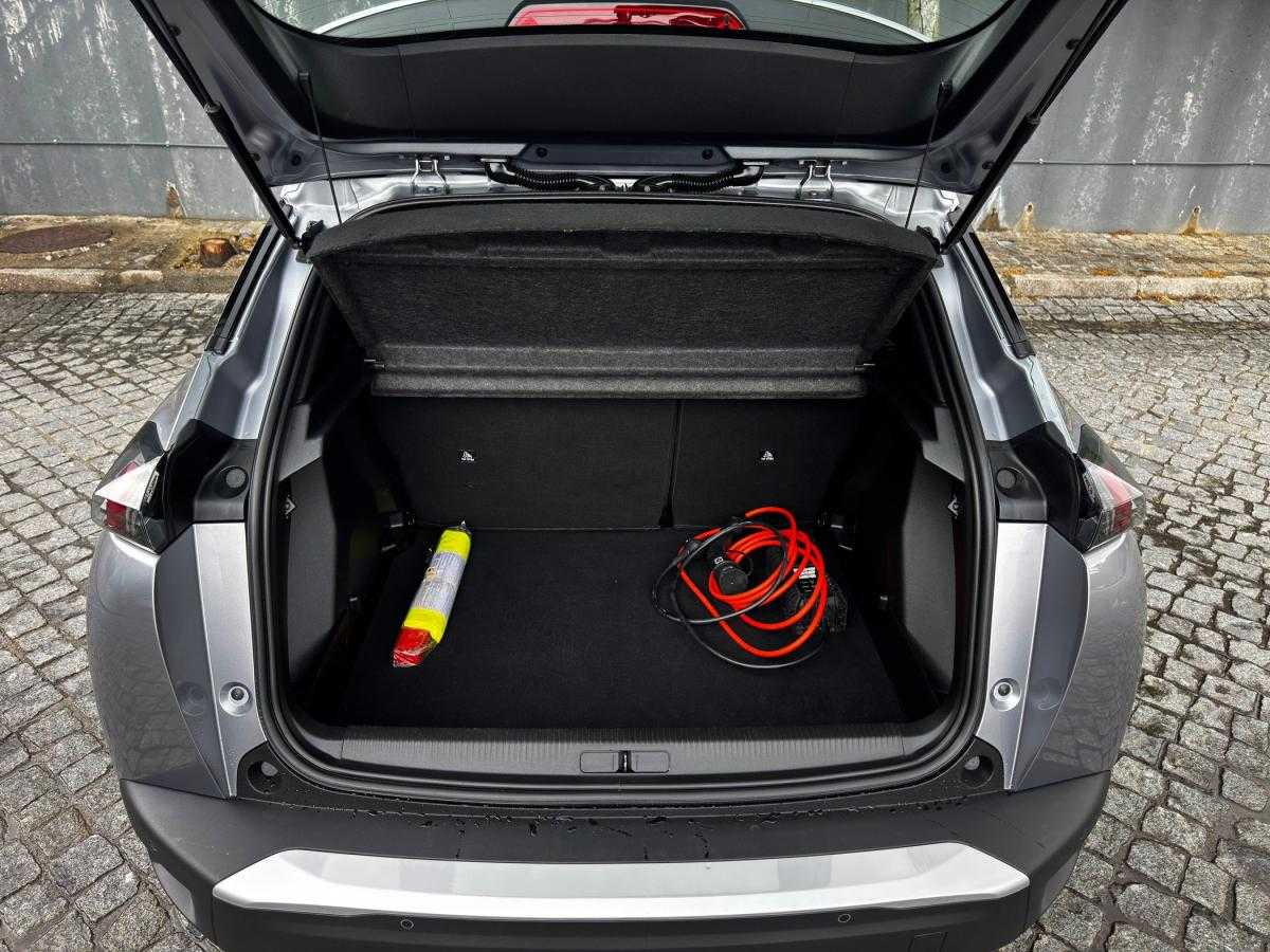peugeot-2008-2022-eletrico-0cc