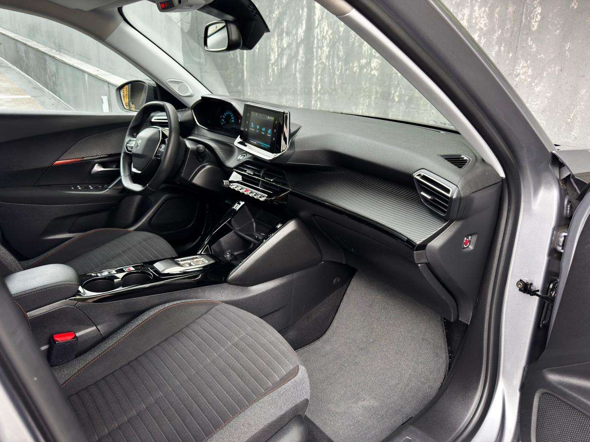 peugeot-2008-2022-eletrico-0cc