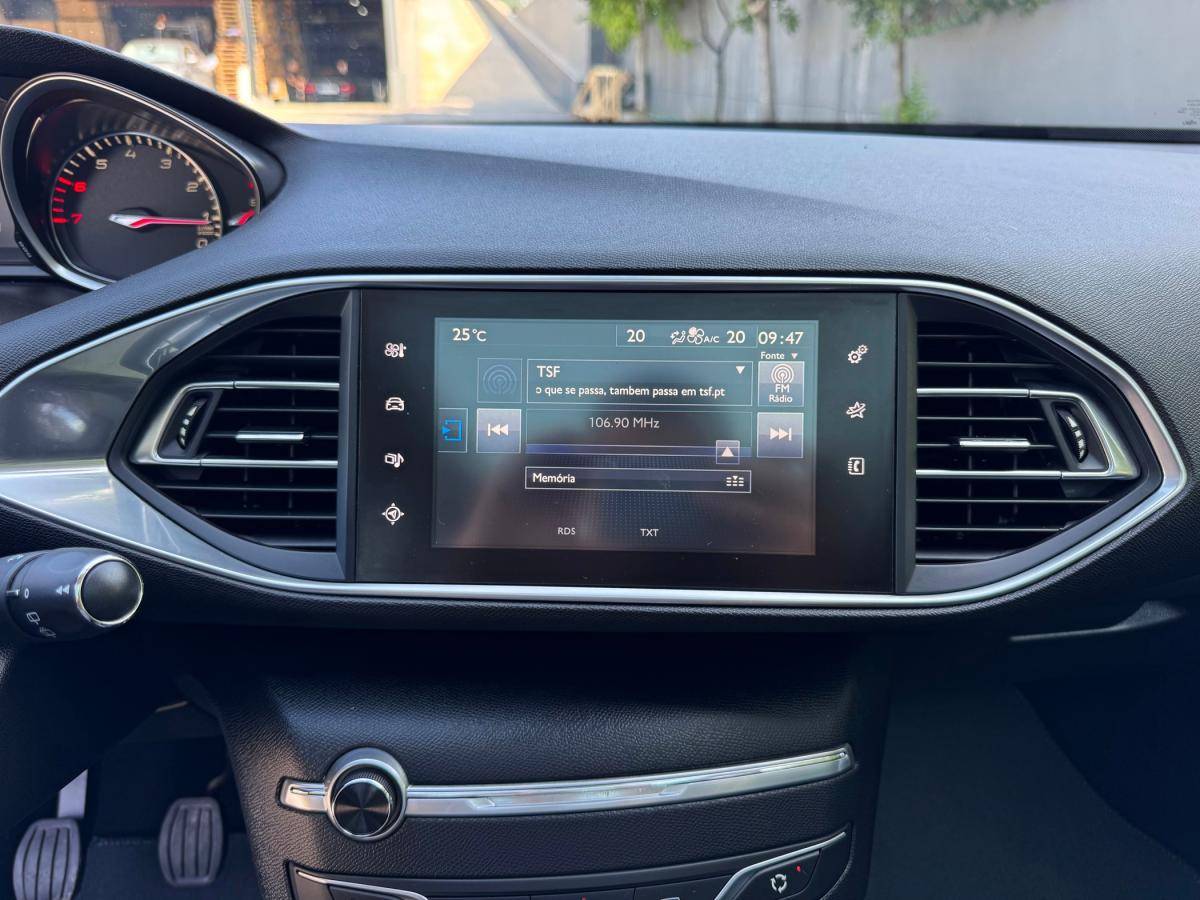 peugeot-308-2015-gasolina-1199cc