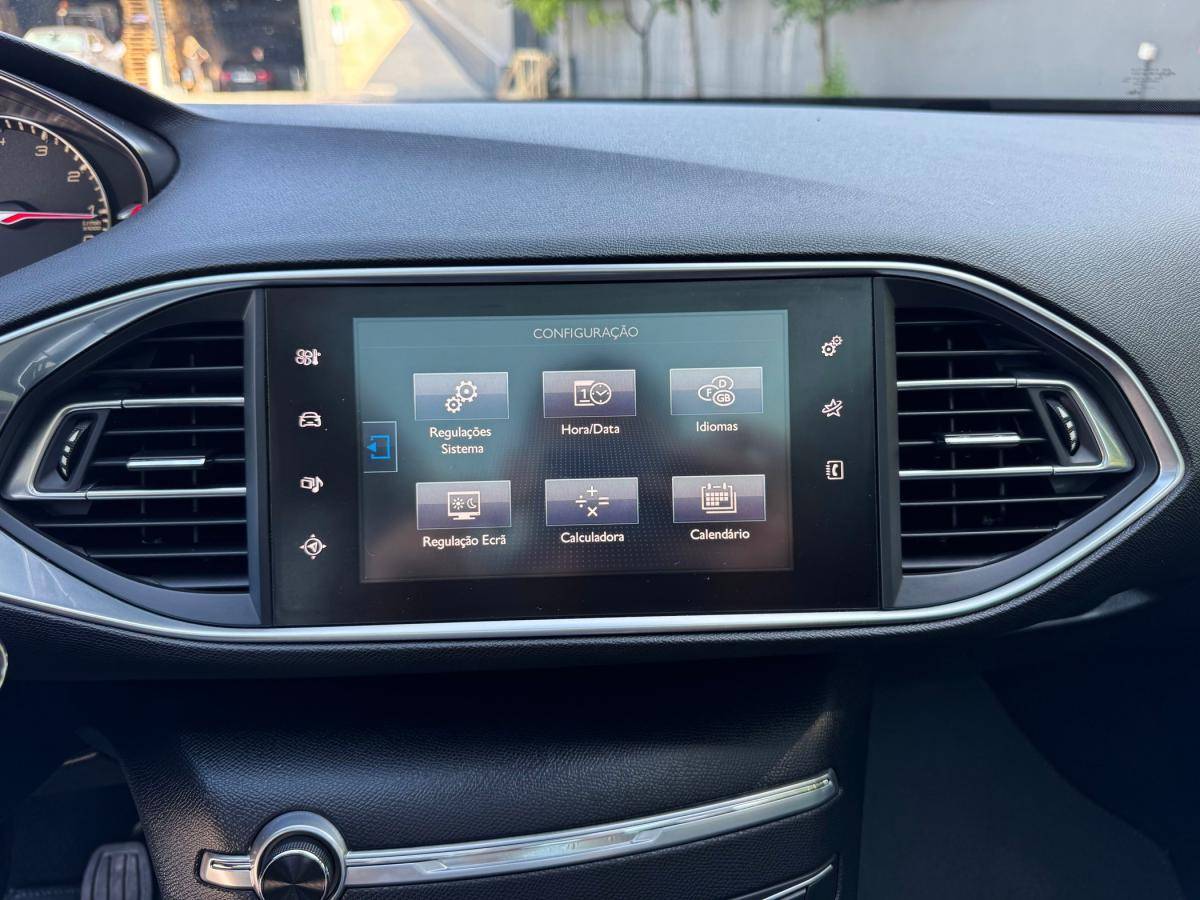 peugeot-308-2015-gasolina-1199cc