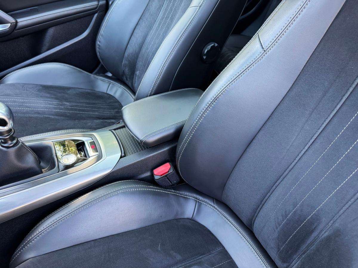 peugeot-308-2015-gasolina-1199cc