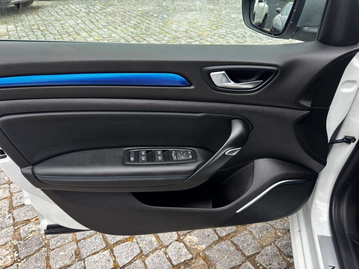 renault-megane-sport-tourer-2020-diesel-1461cc