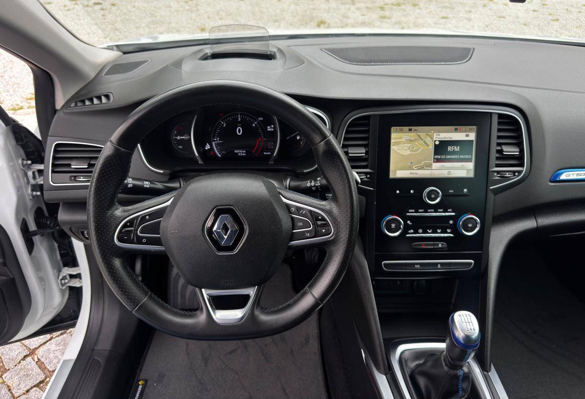renault-megane-sport-tourer-2020-diesel-1461cc