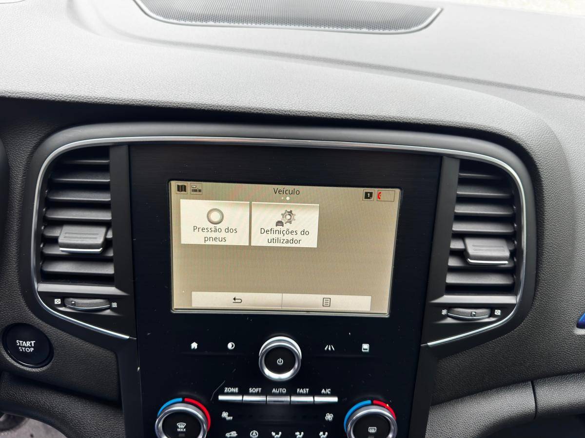 renault-megane-sport-tourer-2020-diesel-1461cc