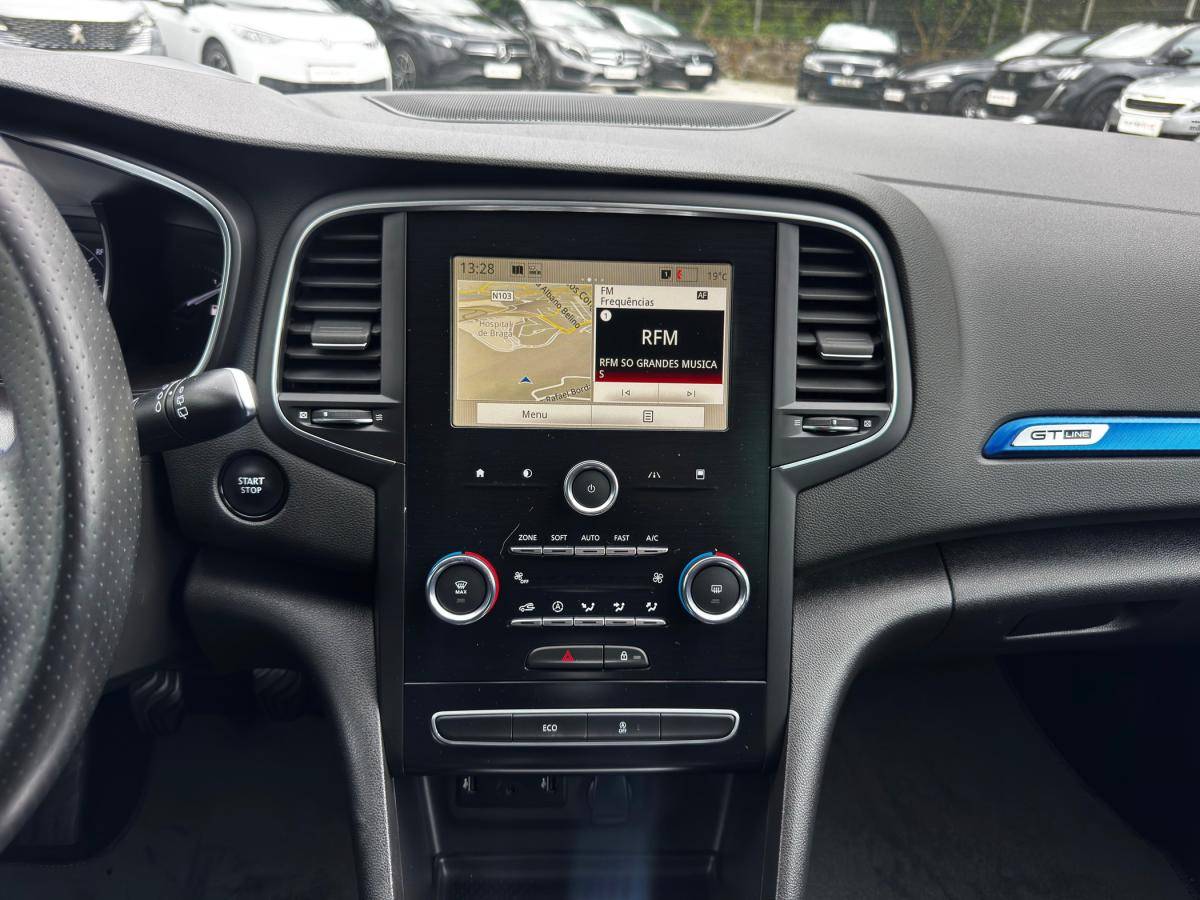 renault-megane-sport-tourer-2020-diesel-1461cc