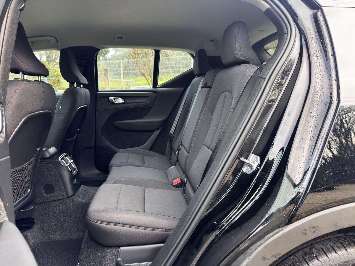 volvo-xc40-2021-hibrido-a-gasolina-1477cc