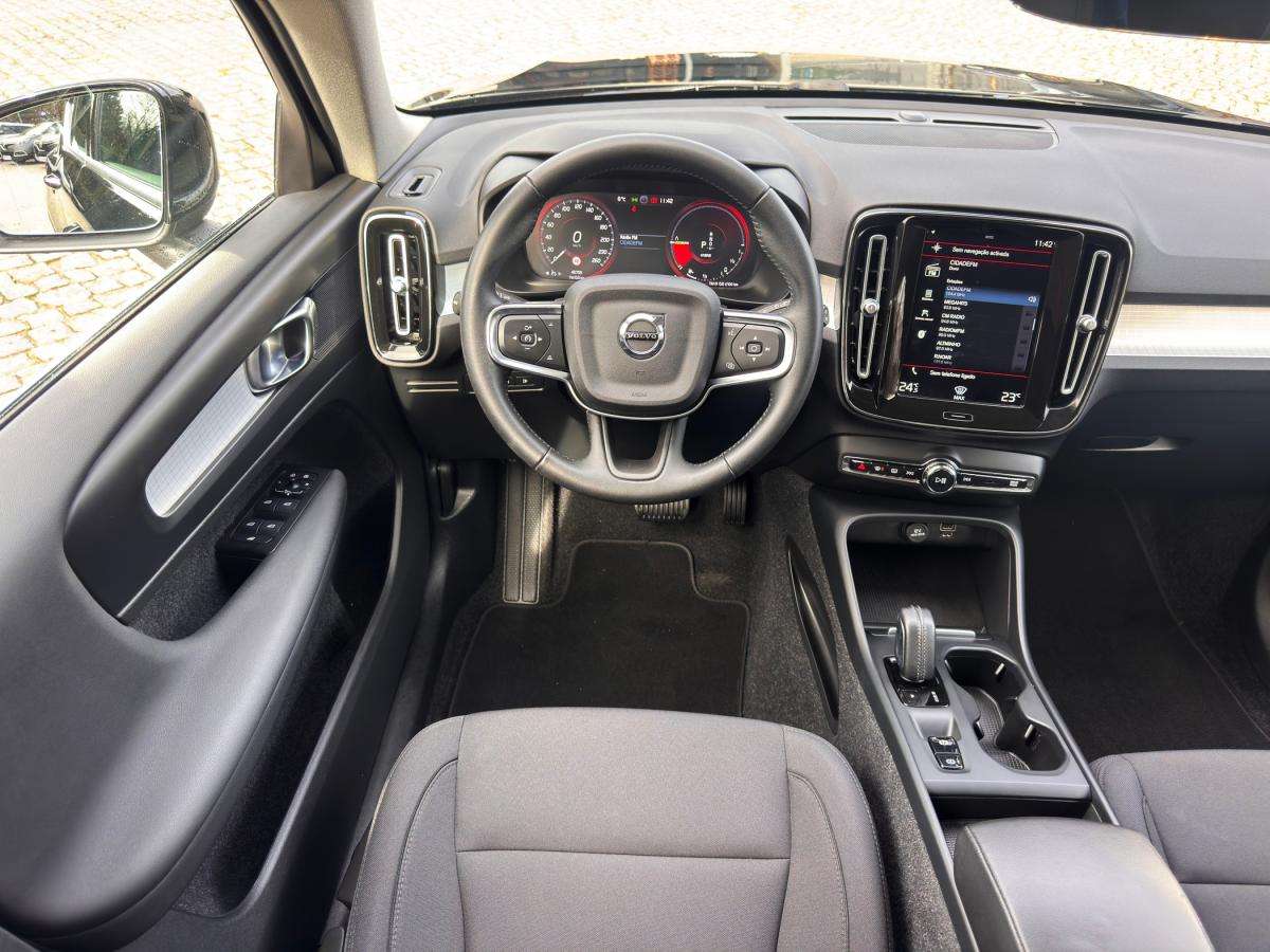 volvo-xc40-2021-hibrido-a-gasolina-1477cc