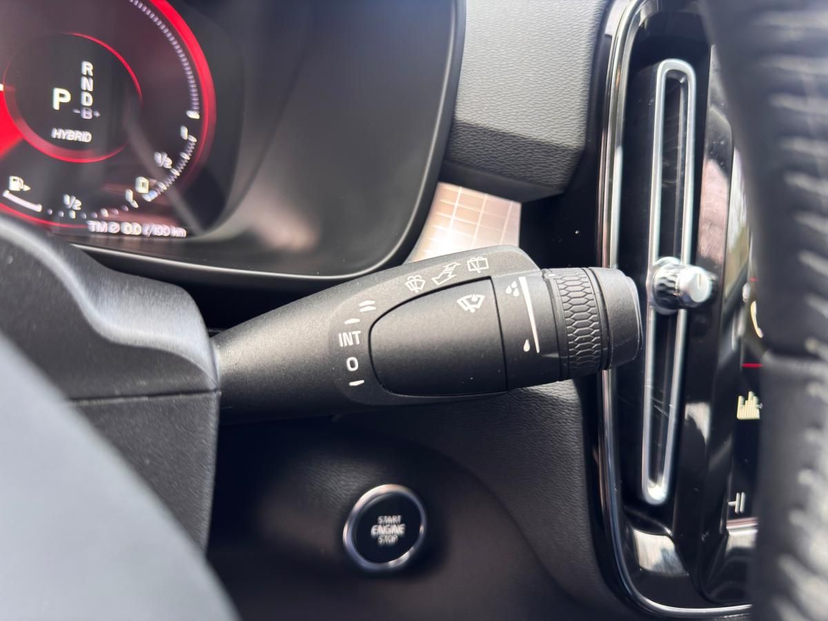 volvo-xc40-2021-hibrido-a-gasolina-1477cc