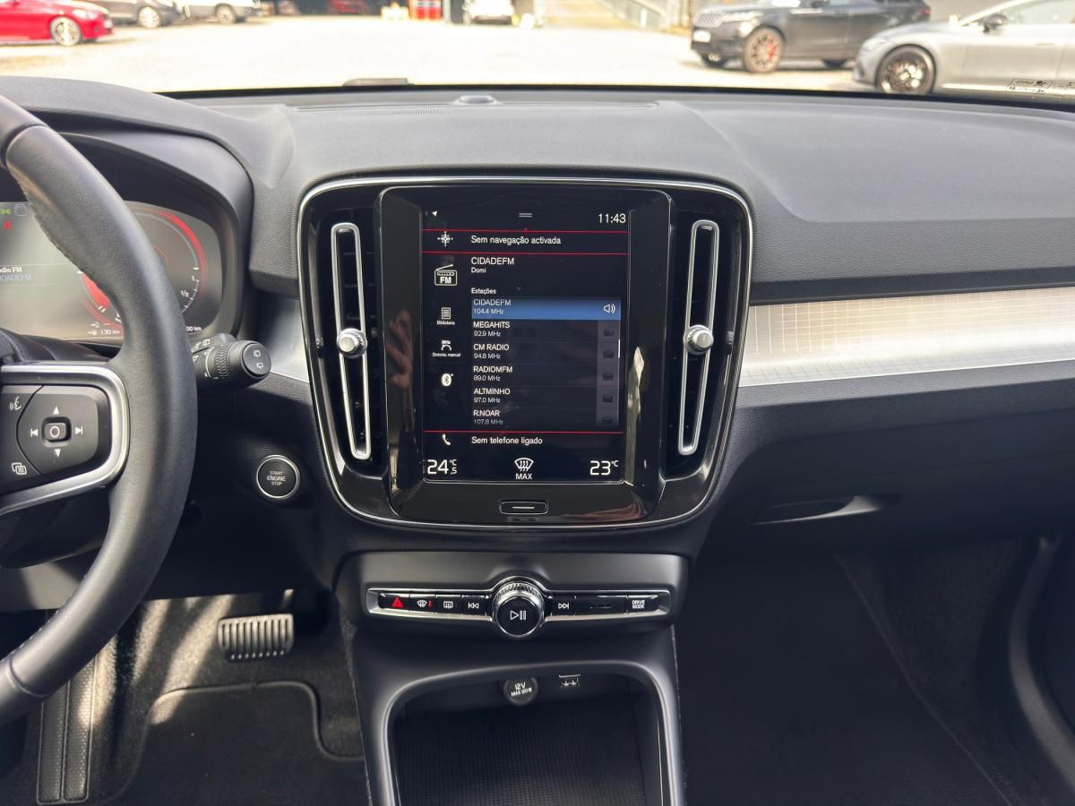 volvo-xc40-2021-hibrido-a-gasolina-1477cc