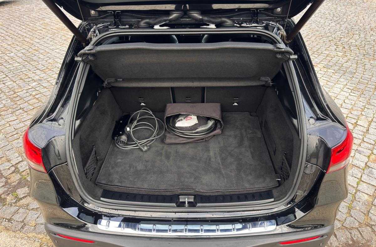 mercedes-benz-eqa-2022-eletrico-0cc