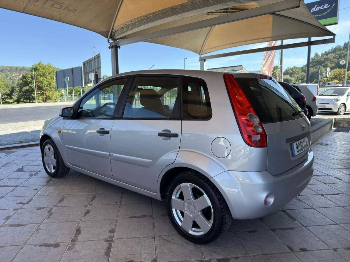 ford-fiesta-2006-gasolina-1242cc