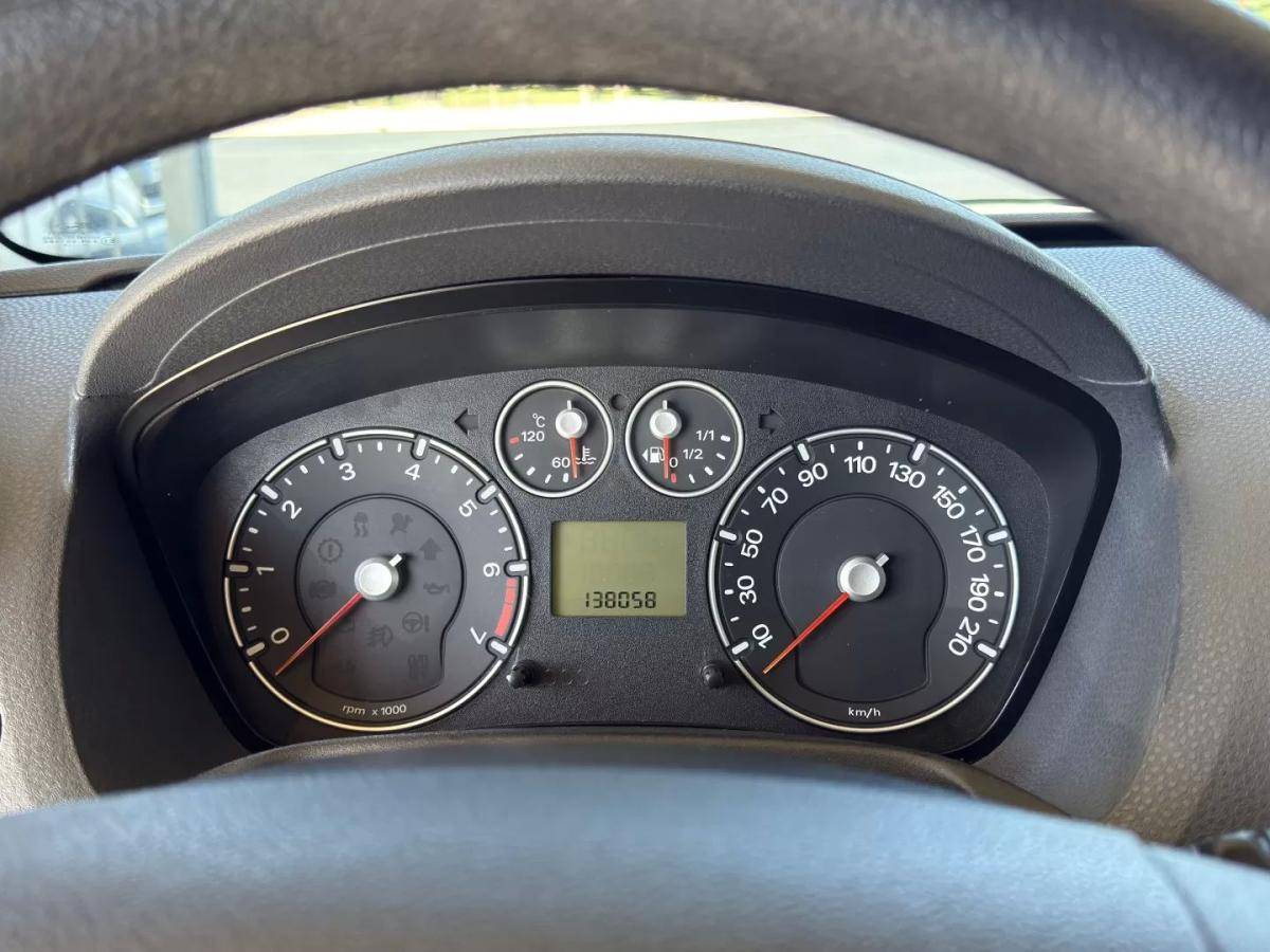 ford-fiesta-2006-gasolina-1242cc