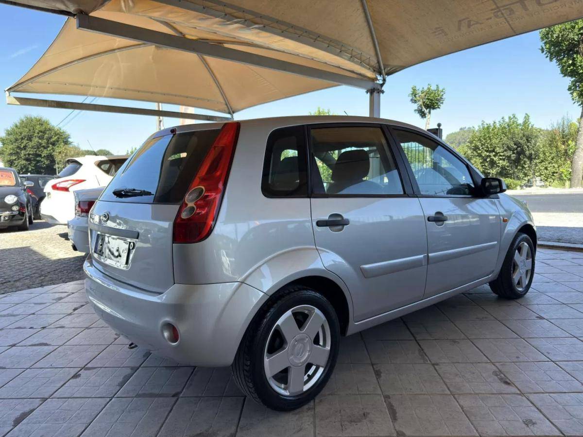 ford-fiesta-2006-gasolina-1242cc