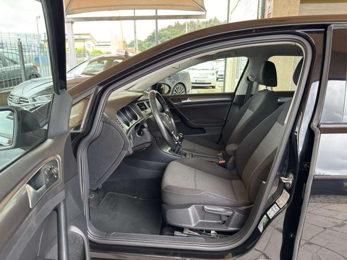 volkswagen-golf-2015-diesel-1598cc