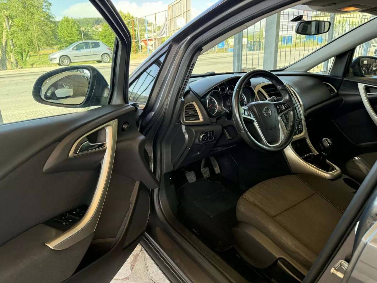 opel-astra-2011-diesel-1248cc