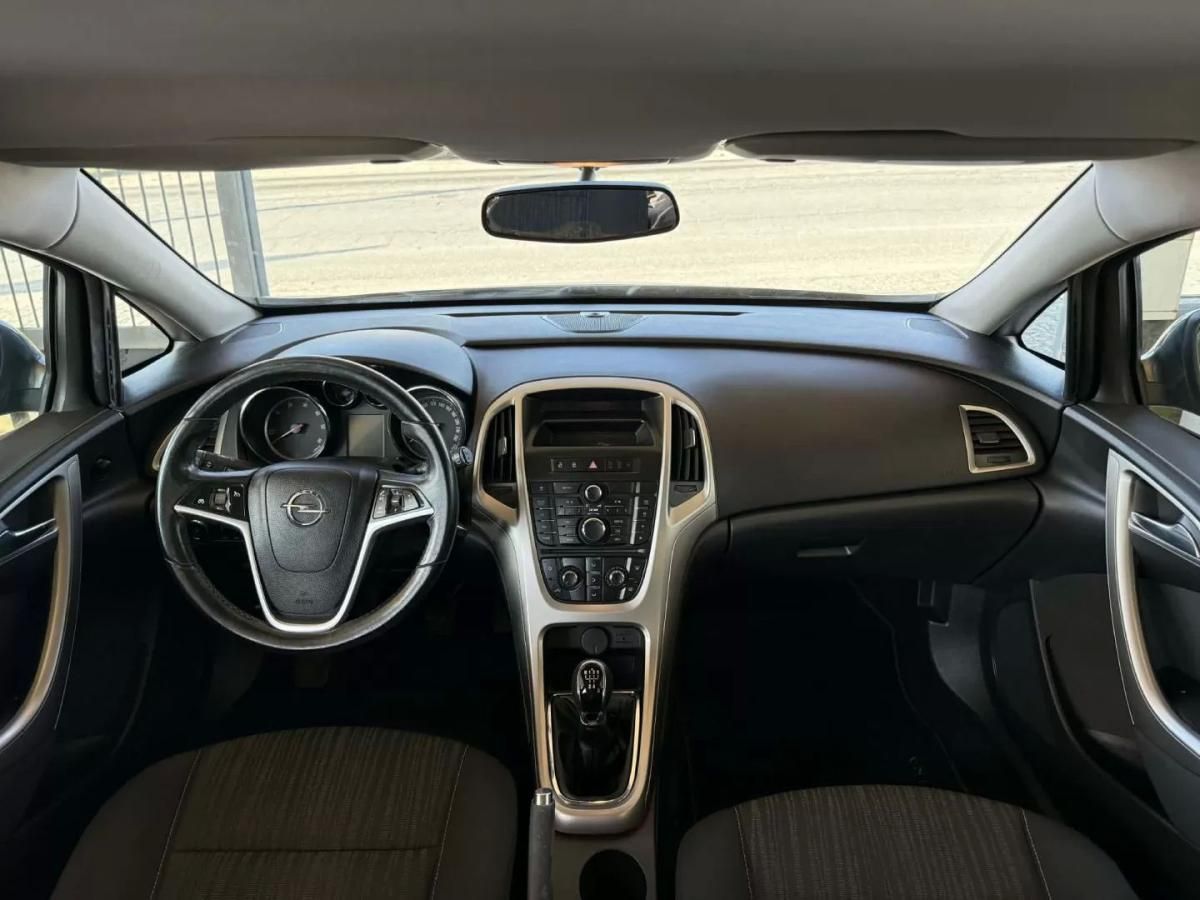 opel-astra-2011-diesel-1248cc