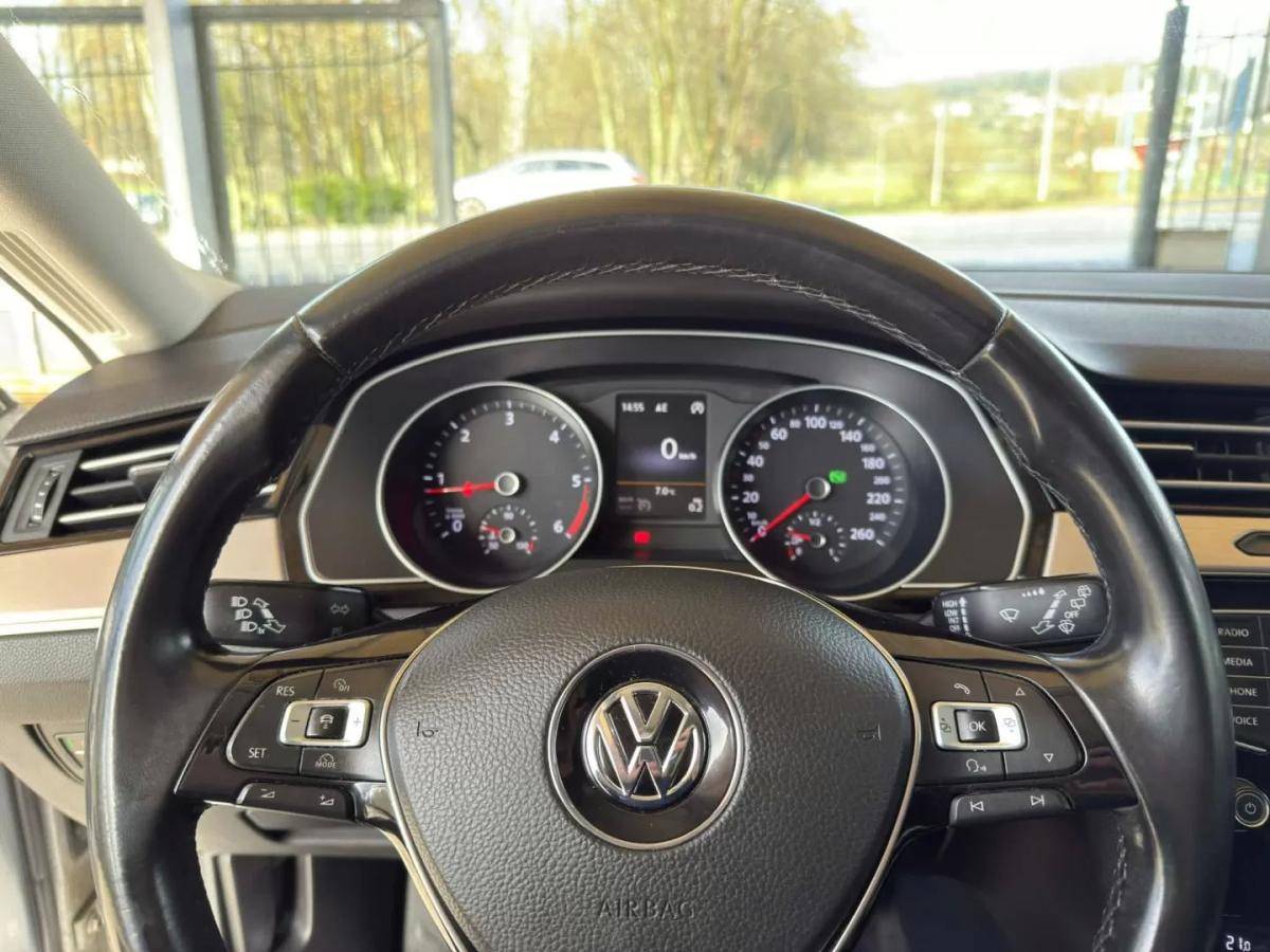 volkswagen-passat-variant-2015-diesel-1968cc