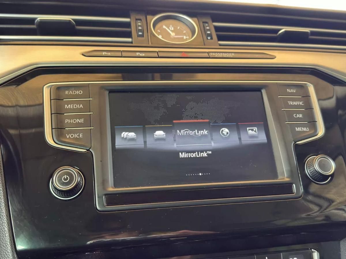 volkswagen-passat-variant-2015-diesel-1968cc