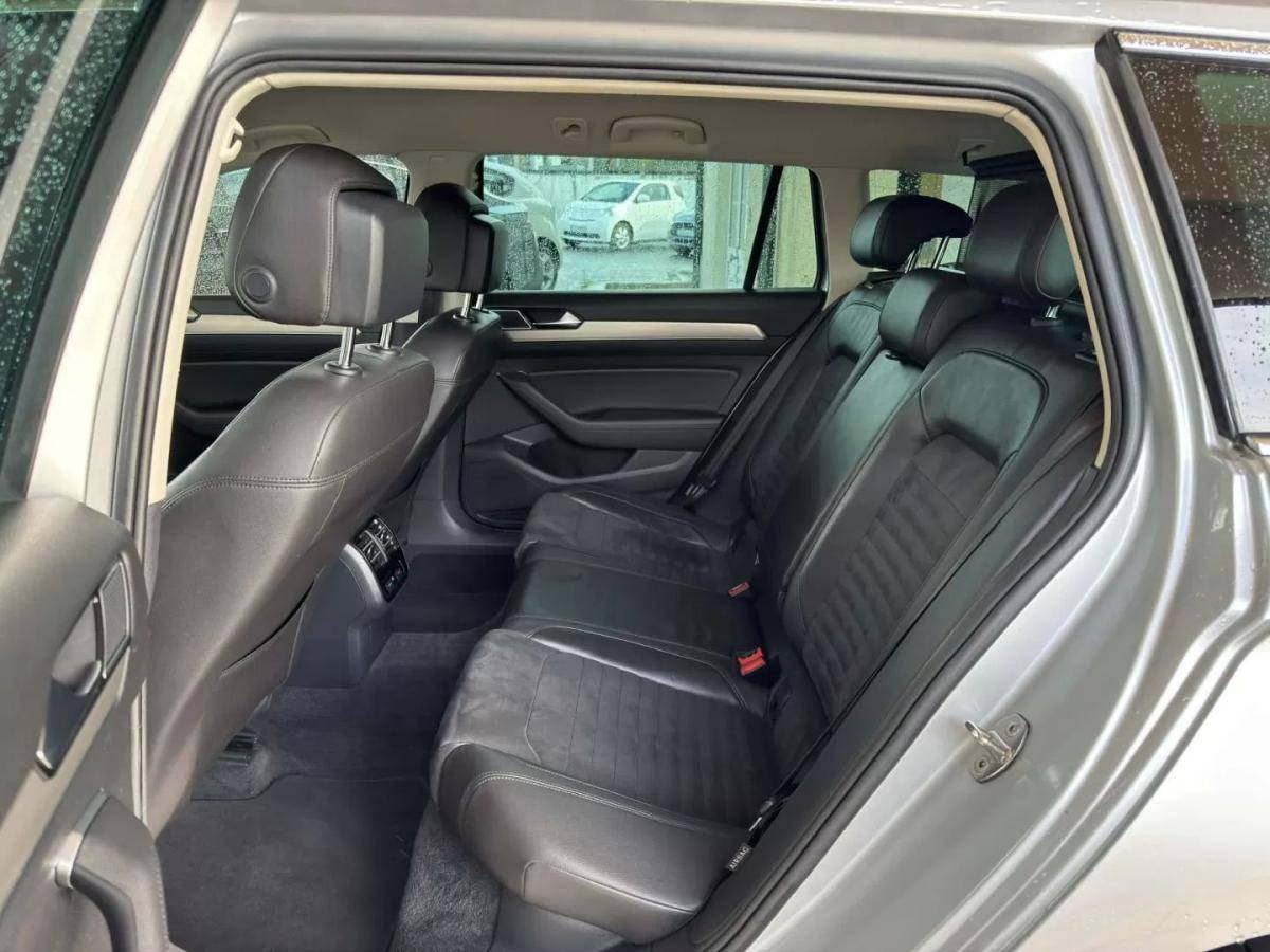 volkswagen-passat-variant-2015-diesel-1968cc