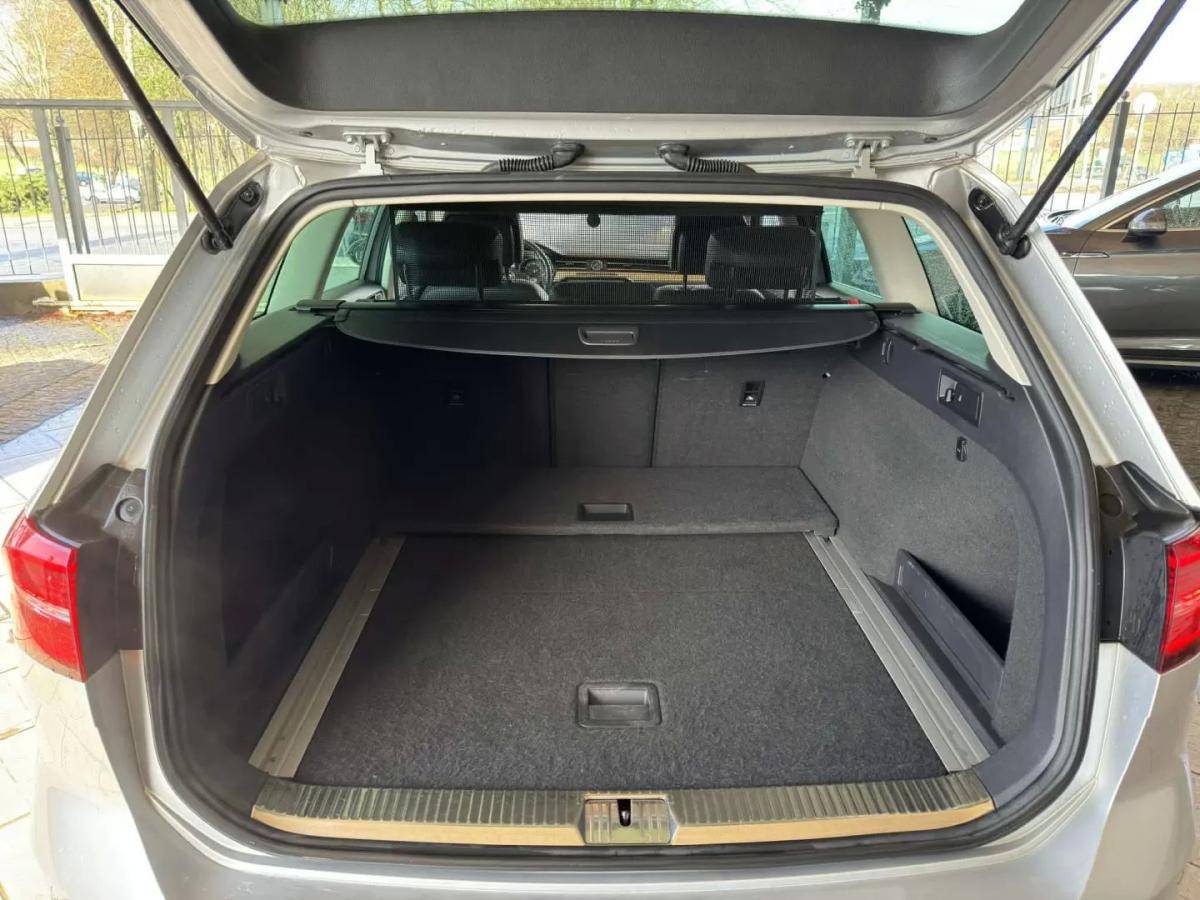 volkswagen-passat-variant-2015-diesel-1968cc