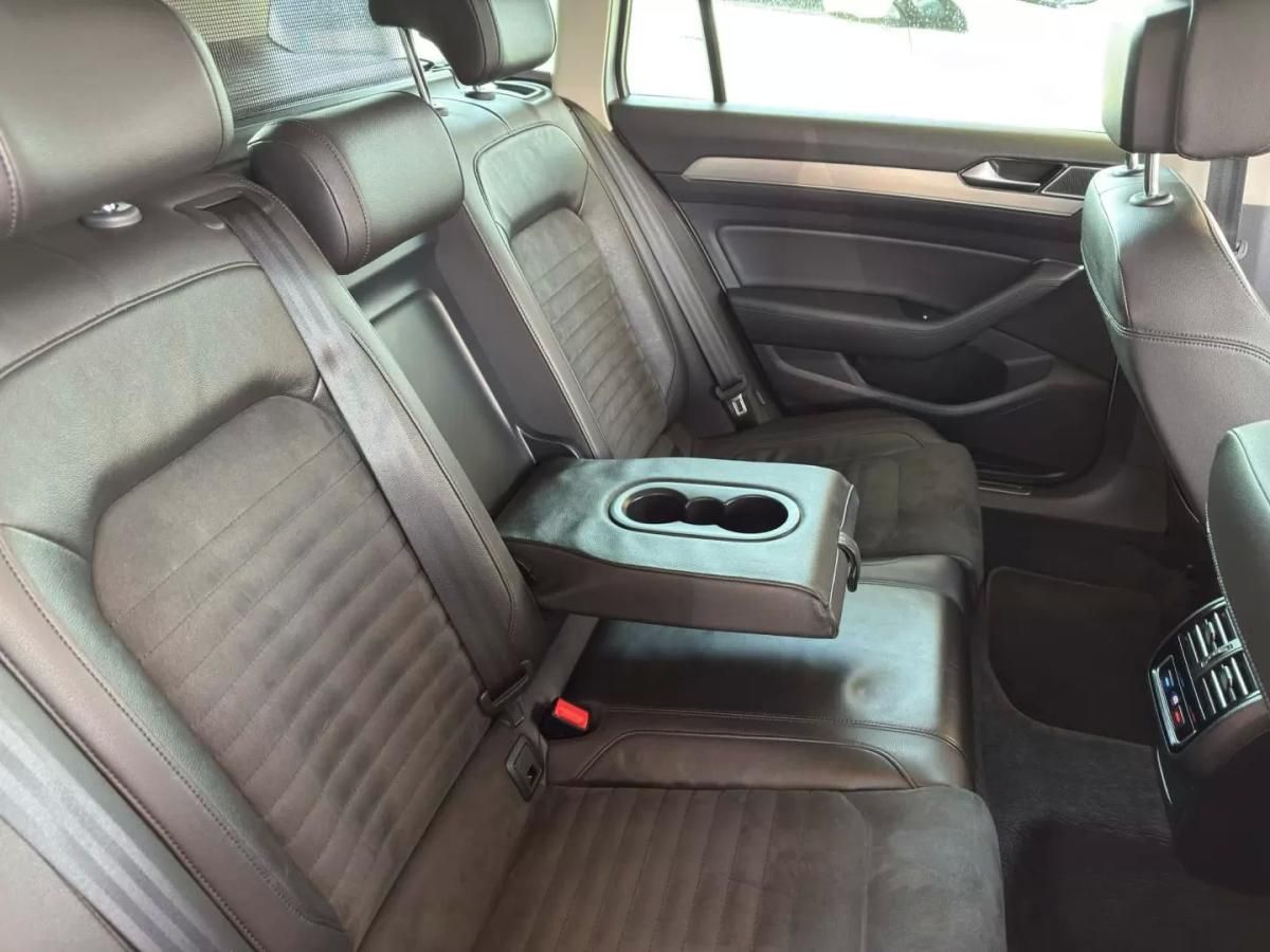 volkswagen-passat-variant-2015-diesel-1968cc