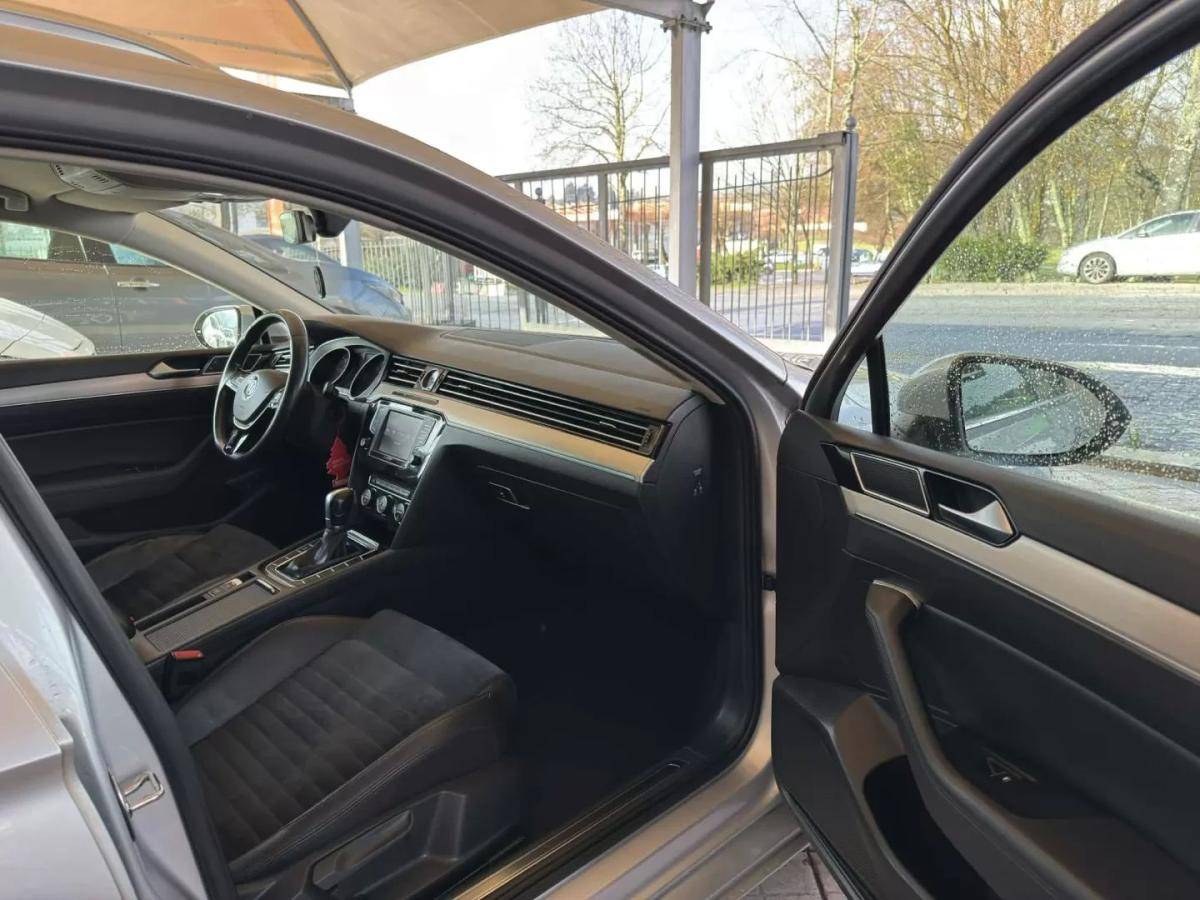 volkswagen-passat-variant-2015-diesel-1968cc