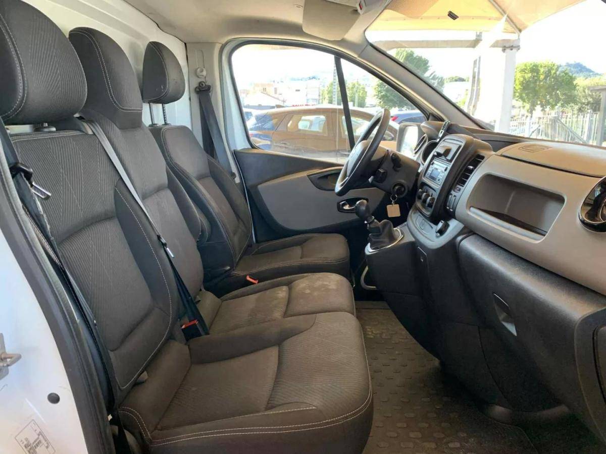 nissan-nv300-2017-diesel-1600cc