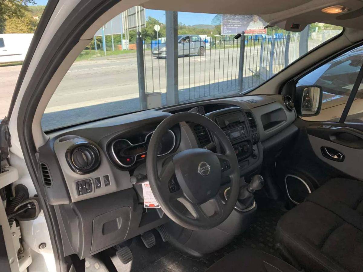 nissan-nv300-2017-diesel-1600cc