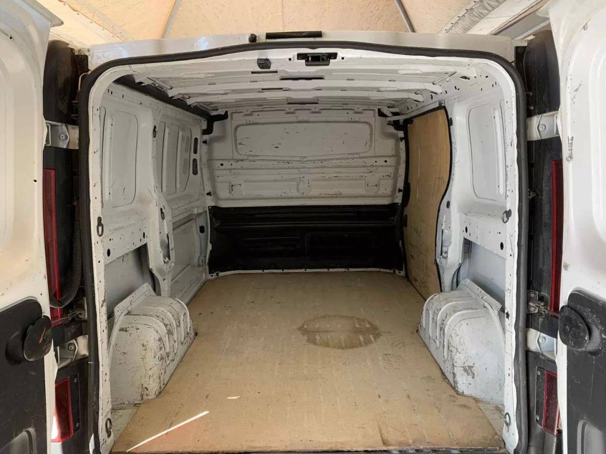 nissan-nv300-2017-diesel-1600cc