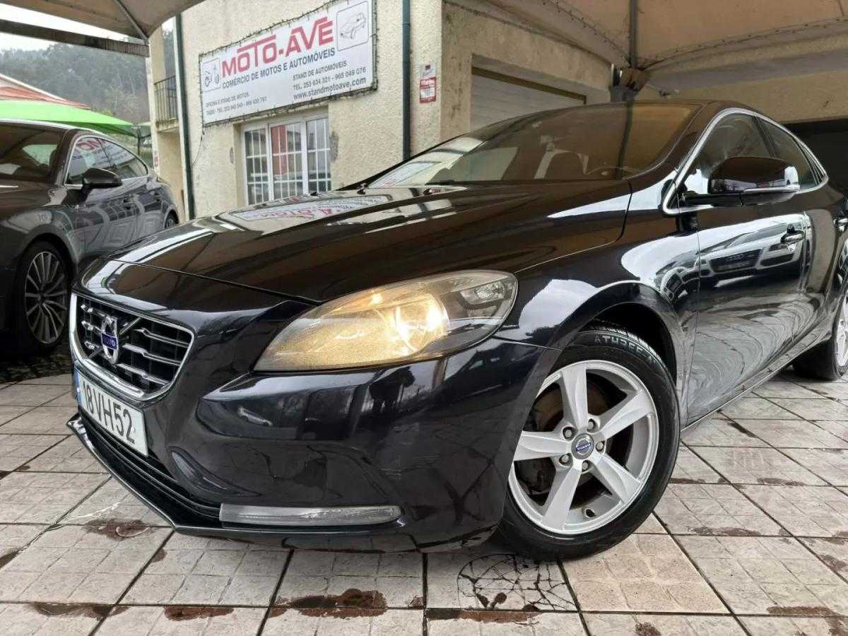 volvo-v40-2014-diesel-1560cc