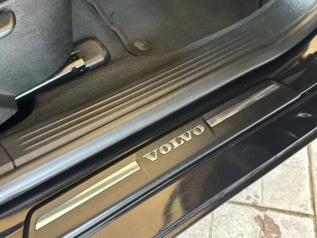 volvo-v40-2014-diesel-1560cc