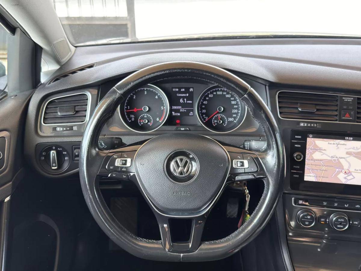volkswagen-golf-2017-diesel-1598cc