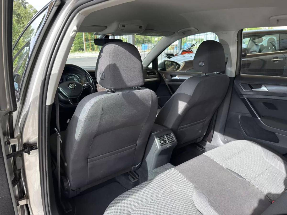 volkswagen-golf-2017-diesel-1598cc