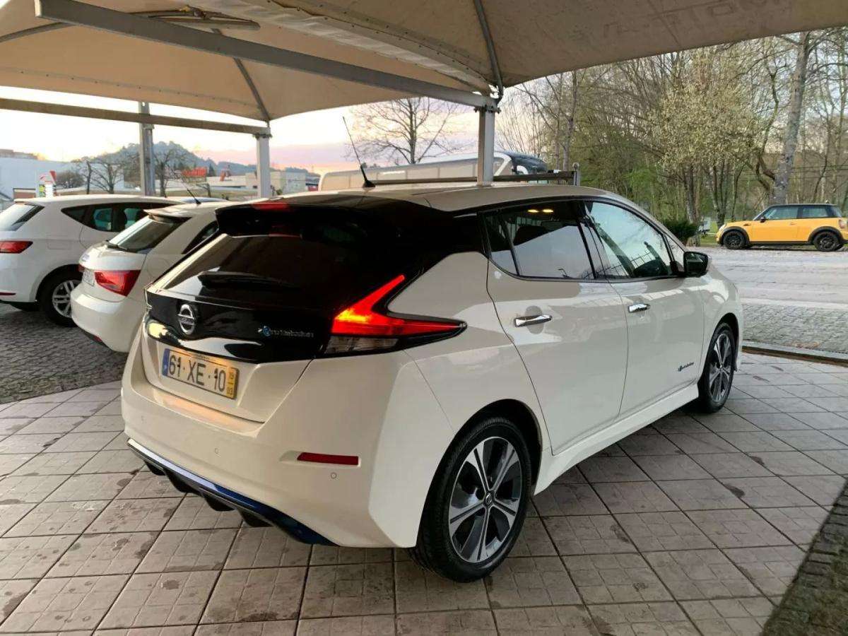 nissan-leaf-2019-eletrico-200cc