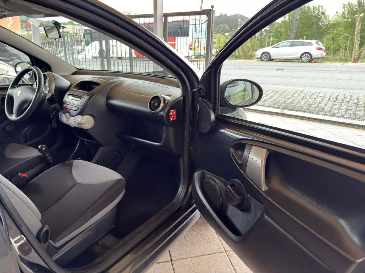 peugeot-107-2013-gasolina-998cc