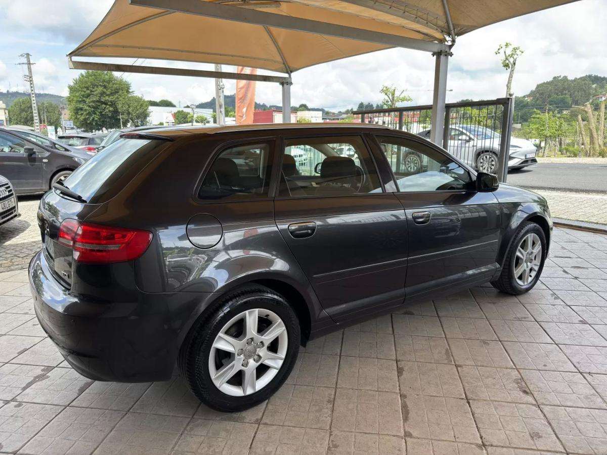 audi-a3-sportback-2010-diesel-1598cc