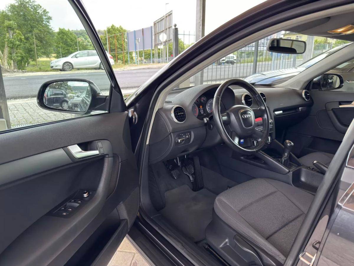 audi-a3-sportback-2010-diesel-1598cc