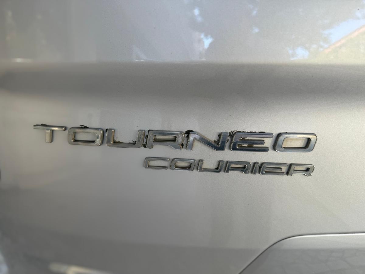 ford-tourneo-courier-2017-gasolina-998cc